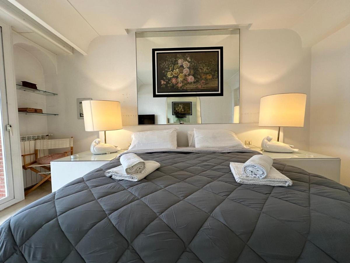 Pf Luxury Apartment Petrarca Posillipo Capri View - My Place Νάπολη Εξωτερικό φωτογραφία